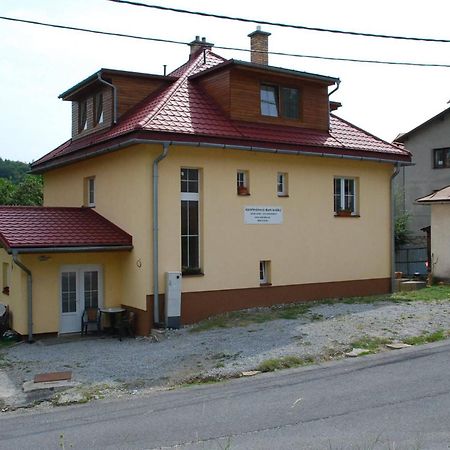 Apartmánový Dom Králiky Esterno foto